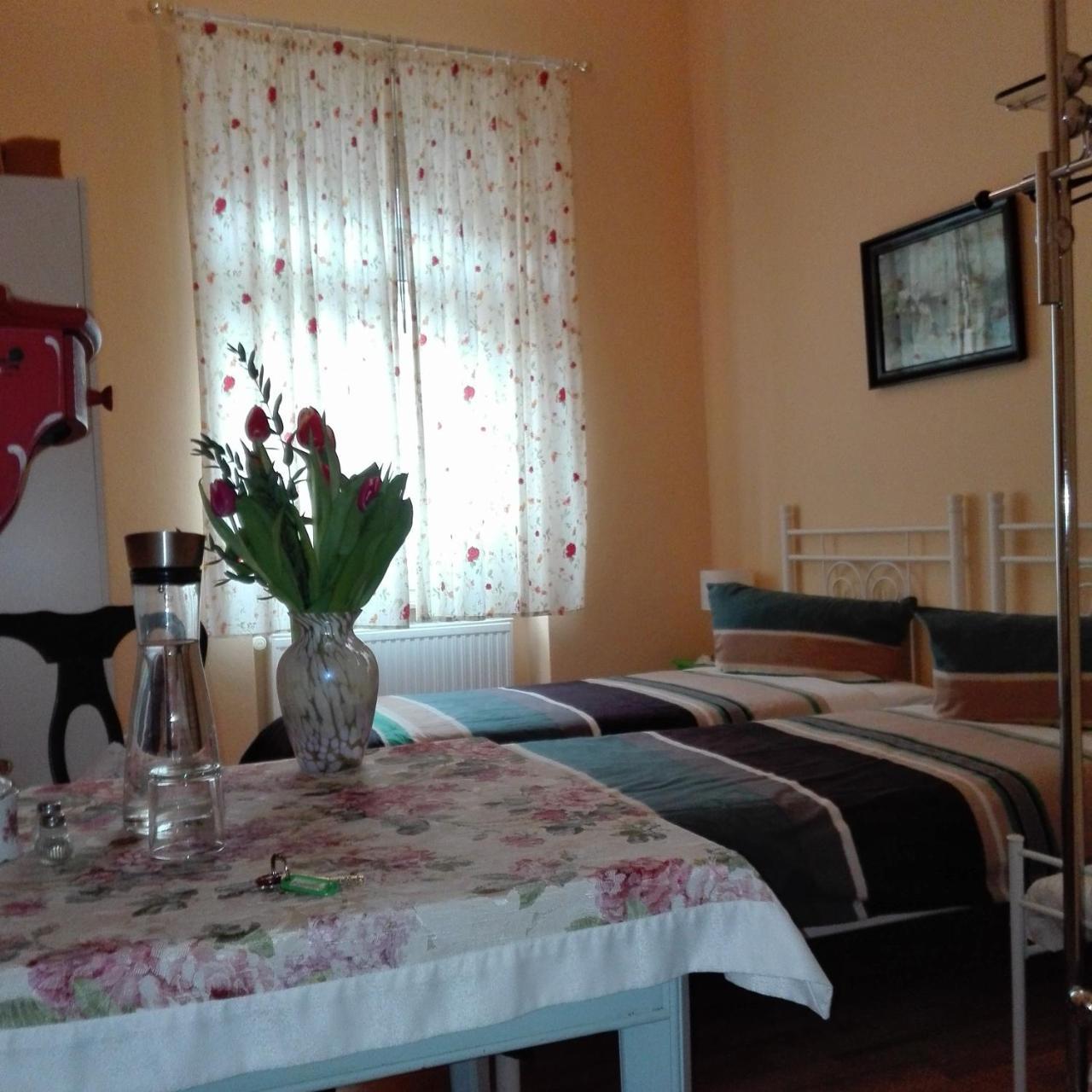 Acasa Bed & Breakfast Frankfurt am Main Luaran gambar